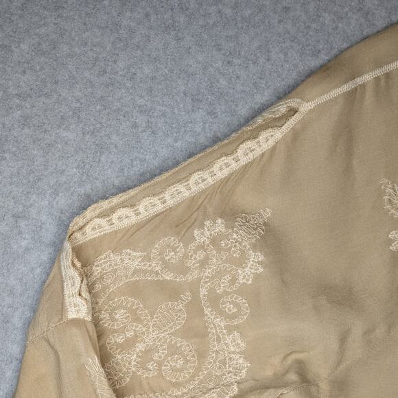 NWT Solitaire Beige Embroidered Tunic Shirt Size S Slit Sleeve Boho - Picture 6 of 16